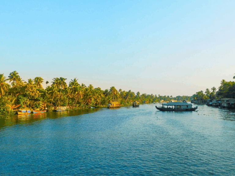 തണ്ണീര്‍ത്തട സംരക്ഷണം കേരള പി എസ് സി ചോദിക്കുന്ന 35 പ്രധാന ചോദ്യോത്തരങ്ങള്‍ കേരള സംസ്ഥാന തണ്ണീര്‍ത്തട അതോറിറ്റിയുടെ ആസ്ഥാനം എവിടെയാണ്? തിരുവനന്തപുരം ഏത് വകുപ്പിന് കീഴിലാണ് സംസ്ഥാന തണ്ണീര്‍ത്തട അതോറിറ്റി പ്രവര്‍ത്തിക്കുന്നത്? പരിസ്ഥിതി വകുപ്പ് സംസ്ഥാന തണ്ണീര്‍ത്തട അതോറിറ്റിയുടെ മെംബര്‍ സെക്രട്ടറി ആരാണ് പരിസ്ഥിതി, കാലാവസ്ഥാ വ്യതിയാന വകുപ്പ് ഡയറക്ടര്‍ ആരാണ് സംസ്ഥാന തണ്ണീര്‍ത്തട അതോറിറ്റിയുടെ വൈസ് ചെയര്‍പേഴ്‌സണ്‍? ചീഫ് സെക്രട്ടറി ആരാണ് സംസ്ഥാന തണ്ണീര്‍ത്തട അതോറിറ്റിയുടെ ചെയര്‍മാന്‍? പരിസ്ഥിതി വകുപ്പ് മന്ത്രി കേരളത്തില്‍ തണ്ണീര്‍ത്തട പുനരുജ്ജീവന പ്രവര്‍ത്തനങ്ങള്‍ക്ക് തുടക്കം കുറിച്ച കായല്‍ ഏതാണ്? ആക്കുളം, തിരുവനന്തപുരം കേരള നെല്‍വയലും നീര്‍ത്തടവും സംരക്ഷണനിയമം ഭേദഗതി ചെയ്ത വര്‍ഷം ഏതാണ്? 2018 കേരള നെല്‍വയലും നീര്‍ത്തടവും സംരക്ഷണ നിയമം നടപ്പിലാക്കിയ സമയത്തെ മുഖ്യമന്ത്രി ആരാണ്? വി എസ് അച്യുതാനന്ദന്‍ കേരള നെല്‍വയലും നീര്‍ത്തടവും സംരക്ഷണ നിയമപ്രകാരം രൂപം കൊടുക്കുന്ന പ്രാദേശിക തല മോണിട്ടറിങ് കമ്മിറ്റിയുടെ കാലാവധി എത്രയാണ്? മൂന്ന് വര്‍ഷം കേരള നെല്‍വയല്‍ തണ്ണീര്‍ത്തട നിയമം നിലവില്‍വന്ന വര്‍ഷം ഏതാണ് 2008 കേരളത്തിലെ നെല്‍വയല്‍ തണ്ണീര്‍ത്തട സംരക്ഷണ നിയമം നിലവില്‍വന്നത് എന്നാണ്? 2008 ഓഗസ്റ്റ് 11 സംസ്ഥാന തണ്ണീര്‍ത്തട അതോറിറ്റി ഒരു സ്വയംഭരണ അതോറിറ്റിയായി നിലവില്‍വന്ന വര്‍ഷം ഏതാണ്? 2015 കൊല്ലം ജില്ലയിലെ ഏത് തടാകമാണ് 2002-ല്‍ റംസാര്‍ പട്ടികയില്‍ ഉള്‍പ്പെട്ടത്? അഷ്ടമുടിക്കായല്‍ റംസാര്‍ പട്ടികയില്‍ കേരളത്തില്‍നിന്നും ആദ്യമായി ഉള്‍പ്പെടുത്തിയത് ഏതിനെയാണ്? വേമ്പനാട് കോള്‍നിലങ്ങള്‍ (2002) കേരളത്തിലെ ഏറ്റവും വലിയ റംസാര്‍ സൈറ്റ് ഏതാണ്? വേമ്പനാട് കോള്‍നിലങ്ങള്‍ റംസാര്‍ ഉടമ്പടി ഒപ്പുവച്ച വര്‍ഷം ഏതാണ്? 1971 ഫെബ്രുവരി 2 ഇന്ത്യയിലെ ഏറ്റവും ചെറിയ റംസാര്‍ സൈറ്റ് ഏതാണ് ഹിമാചല്‍പ്രദേശിലെ രേണുക തണ്ണീര്‍ത്തടം ഇന്ത്യയിലെ ഏറ്റവും വലിയ റംസാര്‍ സൈറ്റ് ഏതാണ്? പശ്ചിമ ബംഗാളിലെ സുന്ദര്‍ബന്‍സ് ഇന്ത്യയില്‍നിന്നും റംസാര്‍ പട്ടികയില്‍ ആദ്യമായി ഉള്‍പ്പെടുത്തിയ സൈറ്റുകള്‍ ഏതെല്ലാമാണ്? ചില്‍ക്ക, ഭരത്പൂര്‍ ലോകത്ത് ആദ്യമായി റംസാര്‍ സൈറ്റ് പദവി ലഭിച്ച പ്രദേശം ഏതാണ്? ഓസ്‌ട്രേലിയയിലെ കോബോര്‍ഗ് പെനിന്‍സുല കോബോര്‍ഗ് പെനിന്‍സുലയെ റംസാര്‍ പട്ടികയില്‍ ഉള്‍പ്പെടുത്തിയ വര്‍ഷം ഏതാണ്? 1974 ഭൂമിയുടെ വൃക്കകള്‍ എന്നറിയപ്പെടുന്നത് ഏതാണ് തണ്ണീര്‍ത്തടങ്ങള്‍ ഉപരിതല ജലം സംഭരിക്കുന്ന സ്വാഭാവിക ഇടങ്ങള്‍ അറിയപ്പെടുന്ന പേര് എന്താണ്? തണ്ണീര്‍ത്തടം തണ്ണീര്‍ത്തടങ്ങളില്ലാത്ത വന്‍കരയേത്? അന്റാര്‍ട്ടിക്ക തണ്ണീര്‍ത്തടങ്ങളുടെ സംരക്ഷണവും സുസ്ഥിര ഉപയോഗവും നിയന്ത്രിക്കുന്ന അന്താരാഷ്ട്ര ഉടമ്പടി ഏതാണ്? റംസാര്‍ കണ്‍വെന്‍ഷന്‍ ഇന്ത്യ റംസാര്‍ കണ്‍വെന്‍ഷന്റെ ഭാമായത് എന്നാണ്? 1982 ഫെബ്രുവരി 1 റംസാര്‍ ഉടമ്പടിയില്‍ ഒപ്പുവച്ച രാജ്യങ്ങളുടെ എണ്ണം എത്രയാണ്? 169 ഏത് രാജ്യത്താണ് റംസാര്‍ സമ്മേളനം നടന്നത്? ഇറാന്‍ റംസാര്‍ തീരുമാനങ്ങള്‍ നിലവില്‍ വന്ന വര്‍ഷമേതാണ്? 1975 ഡിസംബര്‍ 21 ഏറ്റവും കൂടുതല്‍ റംസാര്‍ സൈറ്റുകള്‍ ഉള്ള രാജ്യം ഏതാണ്? യുണൈറ്റഡ് കിങ്ഡം ഏറ്റവും കൂടുതല്‍ റംസാര്‍ സൈറ്റുകള്‍ ഉള്ള രാജ്യം ഏതാണ്? ഉത്തര്‍പ്രദേശ് തണ്ണീര്‍ത്തട സംരക്ഷണത്തിനായി ഇന്ത്യയില്‍ സ്ഥാപിതമായ ആദ്യ കേന്ദ്രമായ സെന്റര്‍ഫോര്‍ വെറ്റ്‌ലാന്‍ഡ് കണ്‍സര്‍വേഷന്‍ ആന്‍ഡ് മാനേജ്‌മെന്റ് എവിടെയാണ് സ്ഥിതി ചെയ്യുന്നത്? ചെന്നൈ ലോകത്തിലെ ഏറ്റവും വലിയ റംസാര്‍ സൈറ്റ് ഏതാണ്? പാന്റനാല്‍ ചതുപ്പുനിലം ഏറ്റവും വലിയ തണ്ണീര്‍ത്തടമായ പാന്റനാല്‍ ഏത് വന്‍കരയിലാണ് സ്ഥിതി ചെയ്യുന്നത്? തെക്കേ അമേരിക്ക പാന്റനാല്‍ തണ്ണീര്‍ത്തടം ഏതൊക്കെ രാജ്യങ്ങളിലായി വ്യാപിച്ചു കിടക്കുന്നു? ബ്രസീല്‍, ബൊളീവിയ, പരാഗ്വേ, Kerala PSC question bank, Kerala PSC previous questions, Kerala PSC GK questions, Kerala PSC exam questions, Kerala PSC mock test, Kerala PSC LDC questions, Kerala PSC LGS previous papers, Kerala PSC degree level prelims 2025, Kerala PSC 10th level questions, Kerala PSC KAS questions, Kerala PSC police constable questions, Kerala PSC secretariat assistant questions, Kerala PSC previous year questions with answers PDF, Free Kerala PSC question bank 2025, Kerala PSC repeated questions for LDC exam, Kerala PSC repeated questions for bevco LDC exam, Download Kerala PSC GK questions in Malayalam, Kerala PSC biology questions with answers, Kerala PSC history questions Travancore, Kerala PSC environment questions 2025, കേരള PSC ചോദ്യബാങ്ക്, കേരള PSC മുൻവർഷ ചോദ്യങ്ങൾ, കേരള PSC റിപീറ്റഡ് ചോദ്യങ്ങൾ 2025,Kerala PSC question bank Kerala PSC questions Kerala PSC previous year questions PSC question bank Malayalam Kerala government job questions, Kerala PSC LDC questions Kerala PSC LGS questions Kerala PSC High School Assistant questions Kerala PSC Junior Assistant questions Kerala PSC Secretariat Assistant questions, Kerala PSC question papers with answers Kerala PSC model questions Malayalam Kerala PSC previous year question papers PDF Kerala PSC exam questions and answers Kerala PSC solved question papers, Kerala PSC exam preparation questions Kerala PSC practice questions online Kerala PSC mock test questions Kerala PSC study material questions Free Kerala PSC questions download, Kerala government exam questions Kerala state PSC questions Kerala civil service questions Thiruvananthapuram PSC questions Kerala job exam questions, Kerala PSC general knowledge questions Kerala PSC current affairs questions Kerala PSC Malayalam questions Kerala PSC English questions Kerala PSC mathematics questions Kerala PSC Kerala history questions, Kerala PSC teacher questions Kerala PSC clerk questions Kerala PSC police questions Kerala PSC forest officer questions Kerala PSC VEO questions, Kerala PSC questions PDF download Kerala PSC question bank free download Kerala PSC previous papers download Kerala PSC model questions PDF, Kerala PSC questions online Kerala PSC question bank website Kerala PSC exam questions study Kerala PSC questions practice, Kerala PSC questions 2024 Latest Kerala PSC questions Kerala PSC upcoming exam questions Kerala PSC notification questions, Kerala PSC questions 2025, Kerala PSC questions 2026, Kerala PSC questions vs exam winners Best Kerala PSC question bank Kerala PSC questions coaching Kerala PSC questions analysis, How to solve Kerala PSC questions Kerala PSC question pattern Kerala PSC exam syllabus questions Kerala PSC cutoff marks questions Kerala PSC tips and questions,